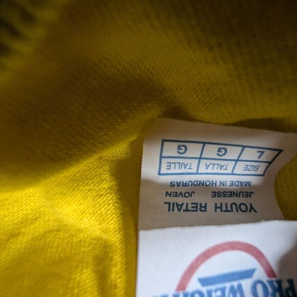 Peanuts Yellow Graphic T Shirt Snoopy Charlie Brown Youth L Fits Adult XS Retro - Picture 3 of 6